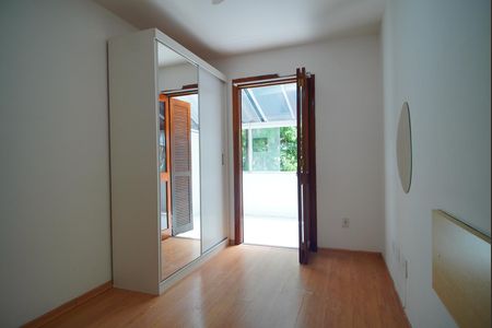 Casa à venda com 225m², 4 quartos e 2 vagasQuarto 3