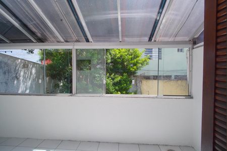 Casa à venda com 225m², 4 quartos e 2 vagasQuarto 3 - Varanda