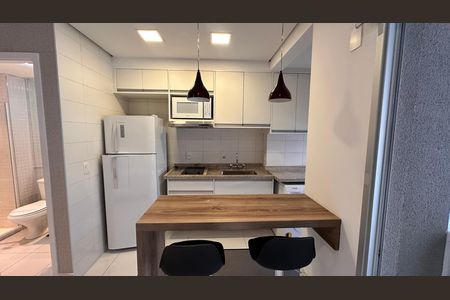 Studio para alugar com 33m², 1 quarto e 1 vaga Studio para alugar com 33m², 1 quarto e 1 vagaCozinha
