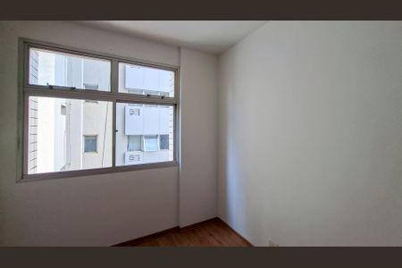 Sala de apartamento para alugar com 1 quarto, 45m² em Funcionários, Belo Horizonte