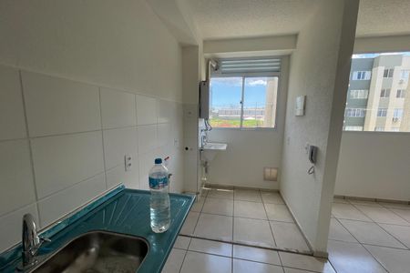 Cozinha de apartamento para alugar com 2 quartos, 42m² em Vila Ouro Preto, Duque de Caxias
