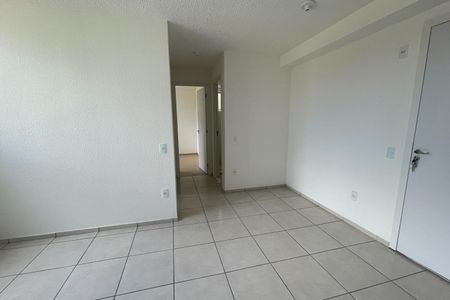 Sala de apartamento para alugar com 2 quartos, 42m² em Vila Ouro Preto, Duque de Caxias