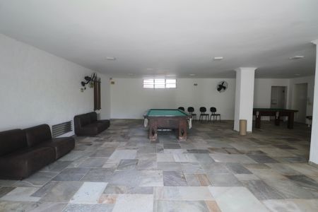 Apartamento para alugar com 77m², 1 quarto e sem vagaÁrea comum