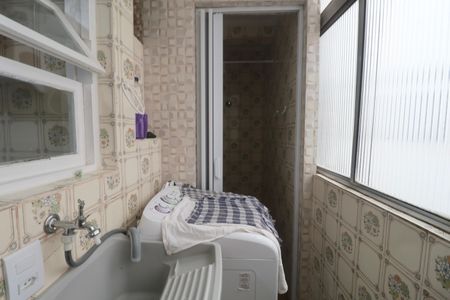 Apartamento para alugar com 77m², 1 quarto e sem vagaÁrea de Serviço