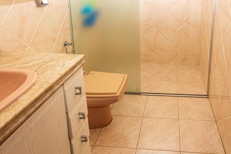 Casa para alugar com 182m², 4 quartos e 6 vagas Casa para alugar com 182m², 4 quartos e 6 vagasBanheiro