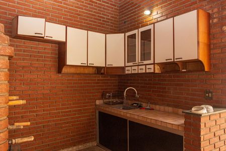 Casa para alugar com 182m², 4 quartos e 6 vagas Casa para alugar com 182m², 4 quartos e 6 vagasChurrasqueira