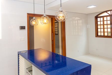 Casa para alugar com 182m², 4 quartos e 6 vagas Casa para alugar com 182m², 4 quartos e 6 vagasCozinha