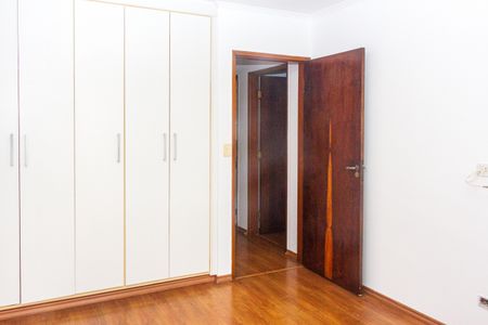 Casa para alugar com 182m², 4 quartos e 6 vagas Casa para alugar com 182m², 4 quartos e 6 vagasQuarto 1