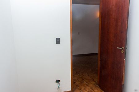 Casa para alugar com 182m², 4 quartos e 6 vagas Casa para alugar com 182m², 4 quartos e 6 vagasEscritório