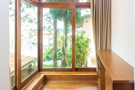 Casa para alugar com 182m², 4 quartos e 6 vagas Casa para alugar com 182m², 4 quartos e 6 vagasVaranda da Suíte