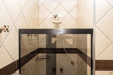 Casa para alugar com 182m², 4 quartos e 6 vagas Casa para alugar com 182m², 4 quartos e 6 vagasBanheiro da Suíte