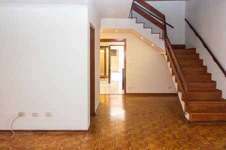 Casa para alugar com 182m², 4 quartos e 6 vagas Casa para alugar com 182m², 4 quartos e 6 vagasSala