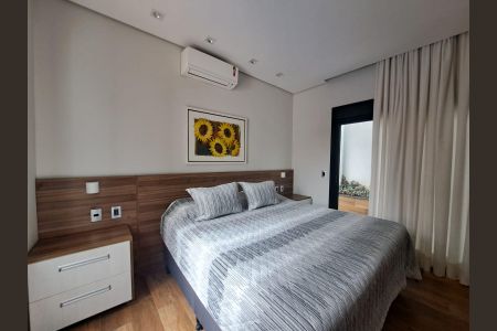 Casa de condomínio à venda com 231m², 3 quartos e 4 vagasQuarto