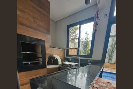 Casa de condomínio à venda com 231m², 3 quartos e 4 vagasÁrea externa