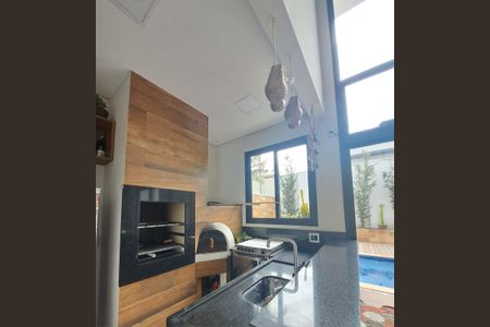 Casa de condomínio à venda com 231m², 3 quartos e 4 vagasÁrea externa