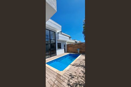 Casa de condomínio à venda com 231m², 3 quartos e 4 vagasÁrea externa