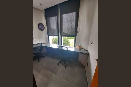 Casa de condomínio à venda com 231m², 3 quartos e 4 vagasQuarto