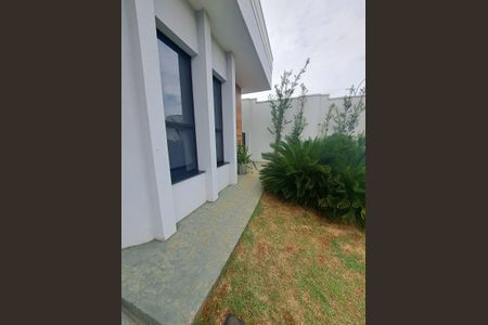 Casa de condomínio à venda com 231m², 3 quartos e 4 vagasÁrea externa