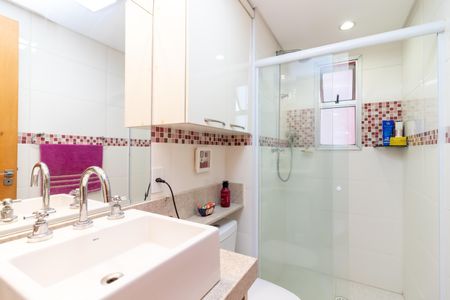 Apartamento à venda com 98m², 3 quartos e 1 vagaBanheiro 2