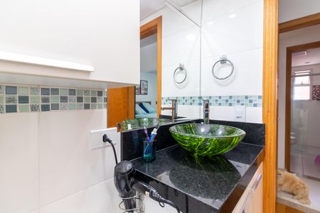 Apartamento à venda com 98m², 3 quartos e 1 vagaBanheiro da Suíte