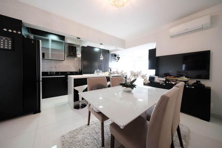 Sala/Cozinha de apartamento à venda com 2 quartos, 58m² em Vila Rio Branco, São Paulo