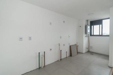 Cozinha de apartamento à venda com 1 quarto, 46m² em Passo D’areia, Porto Alegre