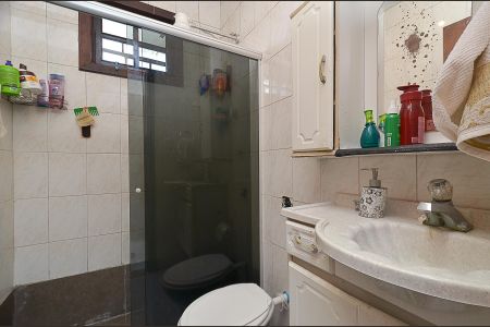 Casa à venda com 270m², 3 quartos e sem vaga Casa à venda com 270m², 3 quartos e sem vagaBanheiro