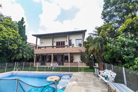 Apartamento para alugar com 136m², 4 quartos e 2 vagas Apartamento para alugar com 136m², 4 quartos e 2 vagasPiscina