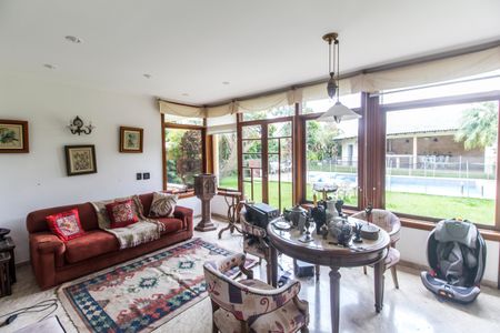 Apartamento para alugar com 136m², 4 quartos e 2 vagas Apartamento para alugar com 136m², 4 quartos e 2 vagasSala