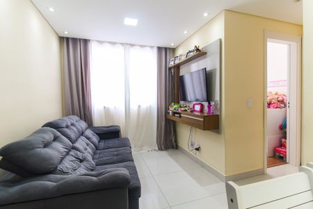 Sala de apartamento para alugar com 2 quartos, 38m² em Cidade Líder, São Paulo