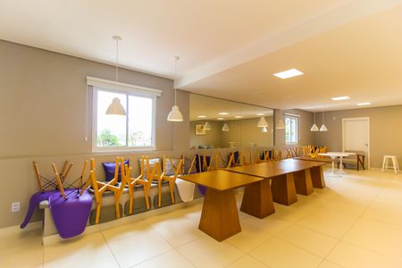 Apartamento para alugar com 38m², 2 quartos e sem vagaÁrea comum - Salão de festas