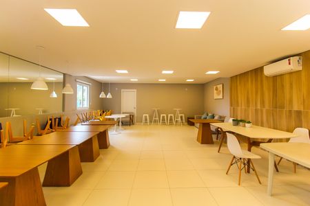 Apartamento para alugar com 38m², 2 quartos e sem vagaÁrea comum - Salão de festas