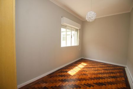 Quarto 1 de apartamento para alugar com 2 quartos, 69m² em Menino Deus, Porto Alegre