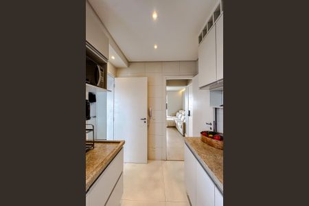 Apartamento à venda com 101m², 3 quartos e 2 vagasCozinha