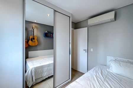 Apartamento à venda com 101m², 3 quartos e 2 vagasQuarto 2