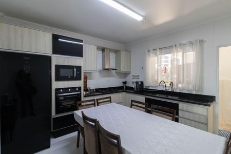 Casa à venda com 280m², 3 quartos e 1 vagaCozinha