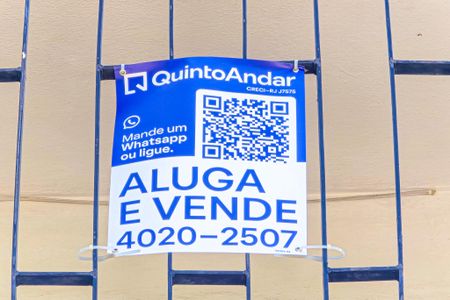 Apartamento à venda com 62m², 2 quartos e 1 vagaFachada do Prédio com placa