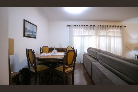 Casa à venda com 3 quartos, 240m² em Vila Charlote, São Paulo