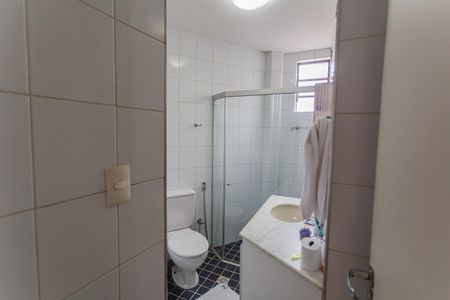 Apartamento à venda com 84m², 3 quartos e 1 vaga Apartamento à venda com 84m², 3 quartos e 1 vagaBanheiro Social