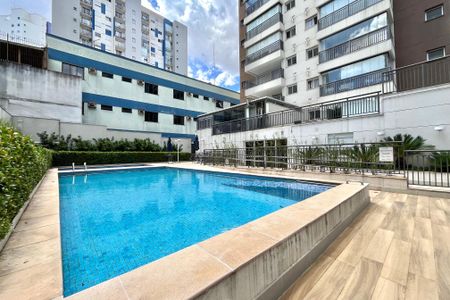 Apartamento à venda com 69m², 2 quartos e 1 vagaÁrea comum - Piscina