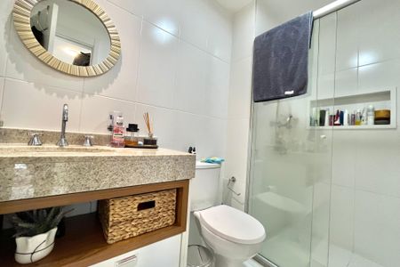 Apartamento à venda com 69m², 2 quartos e 1 vagaBanheiro da Suíte 1