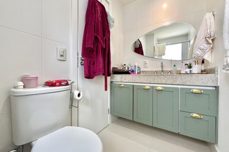 Apartamento à venda com 69m², 2 quartos e 1 vagaBanheiro da Suíte 2