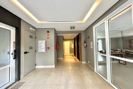 Apartamento à venda com 69m², 2 quartos e 1 vagaHall social