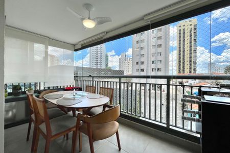 Apartamento à venda com 69m², 2 quartos e 1 vagaVaranda