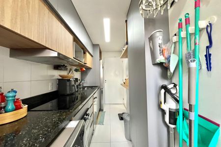 Apartamento à venda com 69m², 2 quartos e 1 vagaÁrea de Serviço