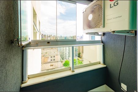 Apartamento para alugar com 323m², 4 quartos e 4 vagas Apartamento para alugar com 323m², 4 quartos e 4 vagasVaranda suíte 3