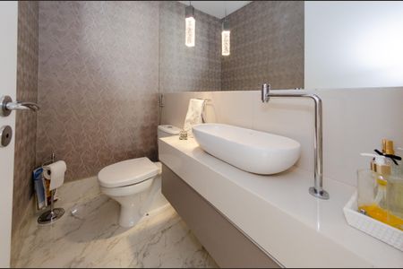 Apartamento para alugar com 323m², 4 quartos e 4 vagas Apartamento para alugar com 323m², 4 quartos e 4 vagasLavabo 1