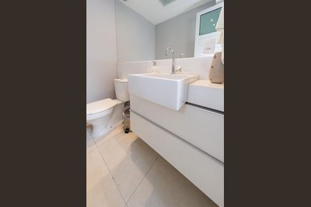 Apartamento para alugar com 323m², 4 quartos e 4 vagas Apartamento para alugar com 323m², 4 quartos e 4 vagasLavabo 2