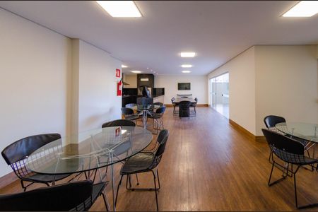 Apartamento para alugar com 323m², 4 quartos e 4 vagas Apartamento para alugar com 323m², 4 quartos e 4 vagasÁrea comum