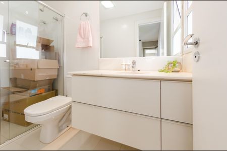 Apartamento para alugar com 323m², 4 quartos e 4 vagas Apartamento para alugar com 323m², 4 quartos e 4 vagasBanheiro suíte 4